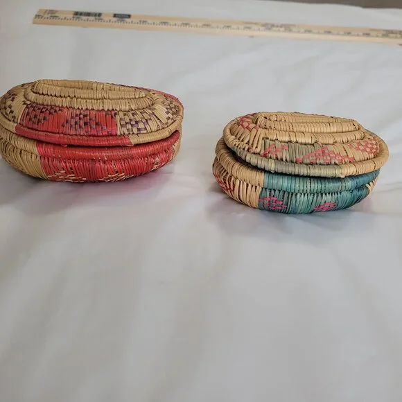 Baskets 2 Small Woven Vintage Handmade - Picture 3 of 15
